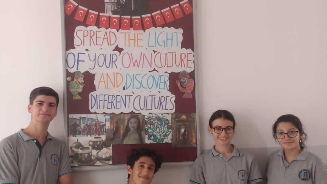 Öğrencilerimiz kültürlerini tanıtıyor, Dünyayı tanıyor 